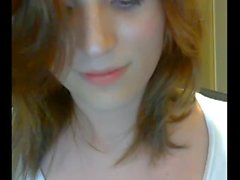 Teen tgirl shows her body on cam